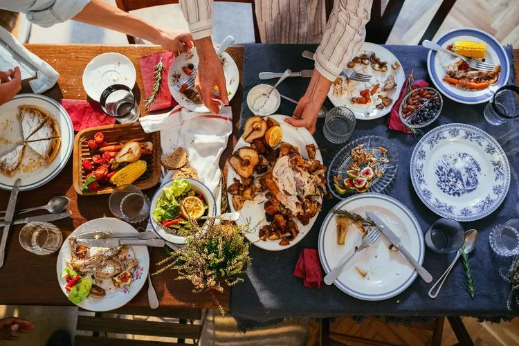 Tips For Organizing Food For Seasonal Gatherings